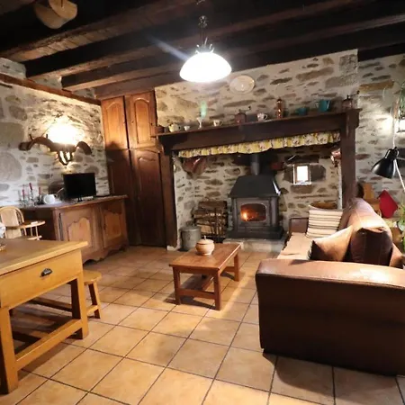 Maison De Caractere A La Ferme, Cheminee, Jardin Clos, 10 Km D'aurillac - Animaux Bienvenus - Fr-1-742-200 Sansac-de-Marmiesse