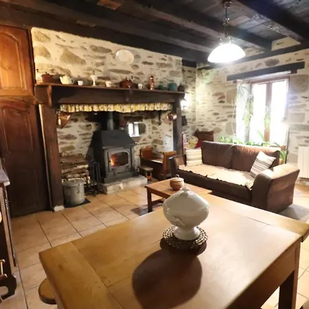 Maison De Caractere A La Ferme, Cheminee, Jardin Clos, 10 Km D'aurillac - Animaux Bienvenus - Fr-1-742-200 Sansac-de-Marmiesse
